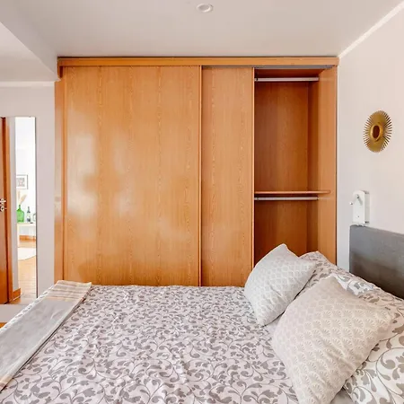 Apartmán For Two Next To Alfama And Flea Market Lisboa