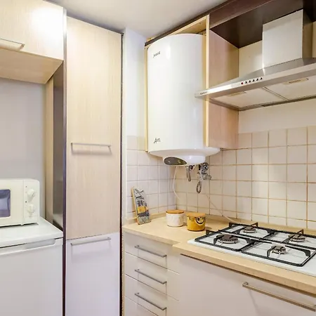 Apartmán For Two Next To Alfama And Flea Market *